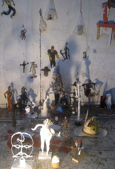 http://www.lara-vincy.com//images/evenement/115/carrousel/6_mosner_sculptures1.jpg